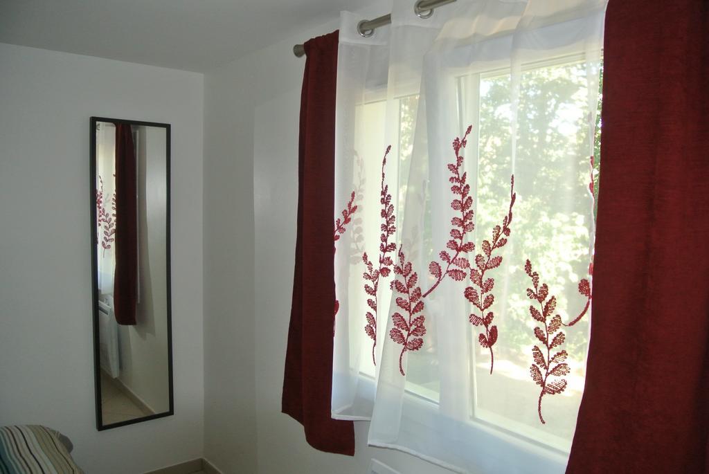 A L'Oree Du Bois Rillieux-la-Pape Quarto foto